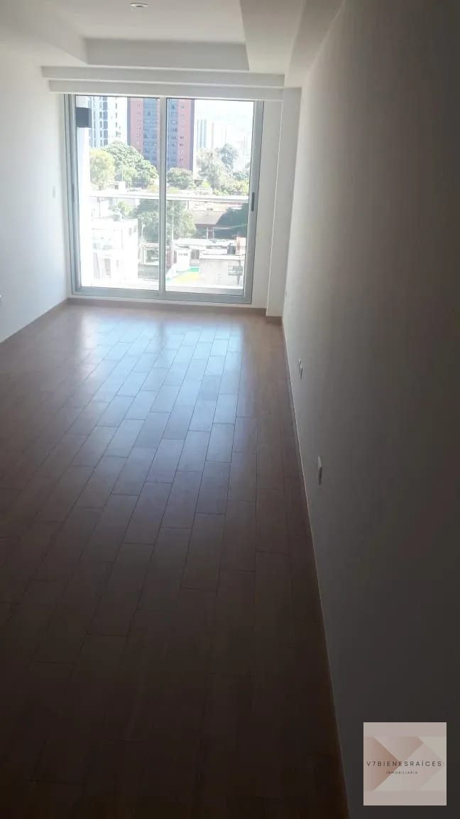 Apartamento en Renta Zona 10 — Apartamento en Alquiler en Zona 10, Guatemala, Ciudad — foto 5 de 13