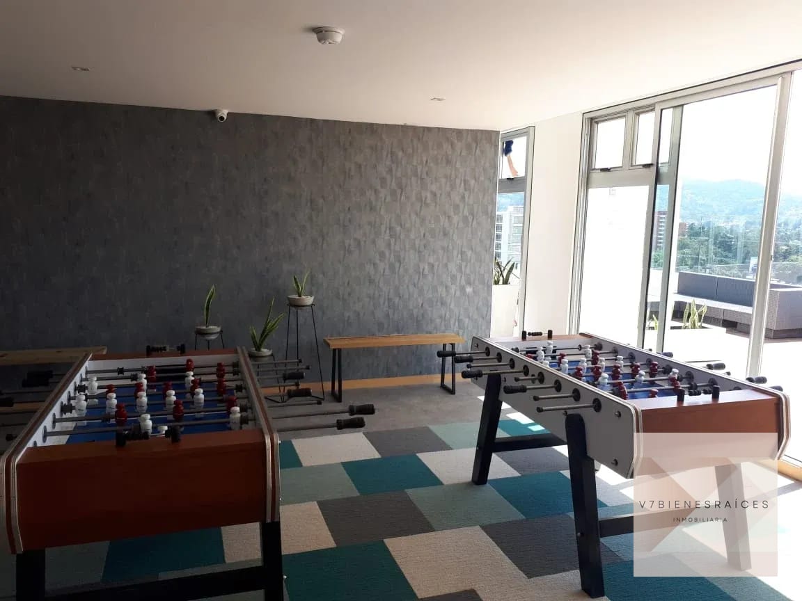 Apartamento en Renta Zona 10 — Apartamento en Alquiler en Zona 10, Guatemala, Ciudad — foto 11 de 13
