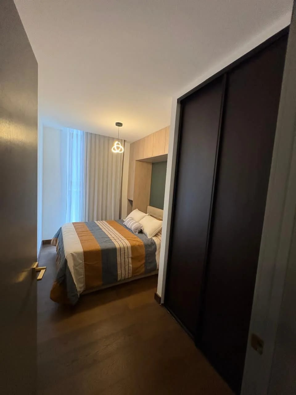 ATARAH APARTAMENTO AMUEBLADO A ESTRENAR EN ZONA 10 EN RENTA — Apartamento en Alquiler en Atarah, Zona 10, Guatemala, Ciudad — foto 5 de 15
