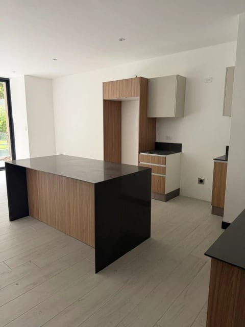 Apartamento en VENTA zona 5, Vista Hermosa III-NUEVO Nivel bajo con vista al jardín — Apartamento en Venta en Zona 15, Guatemala, Ciudad — foto 1 de 17