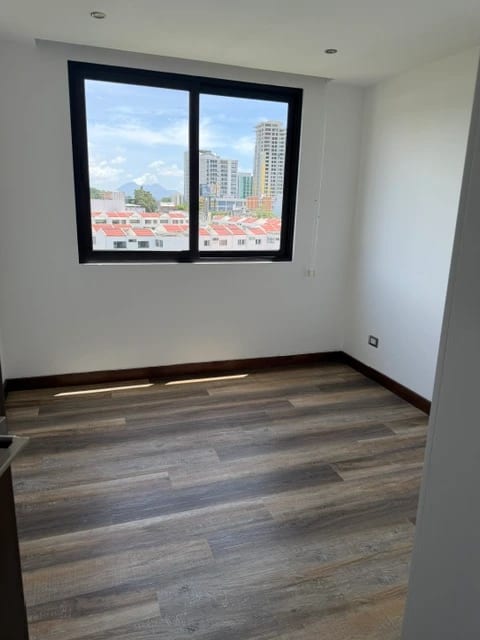 Apartamento en RENTA zona 10-3 dormitorios — Apartamento en Alquiler en Zona 10, Guatemala, Ciudad — foto 6 de 16