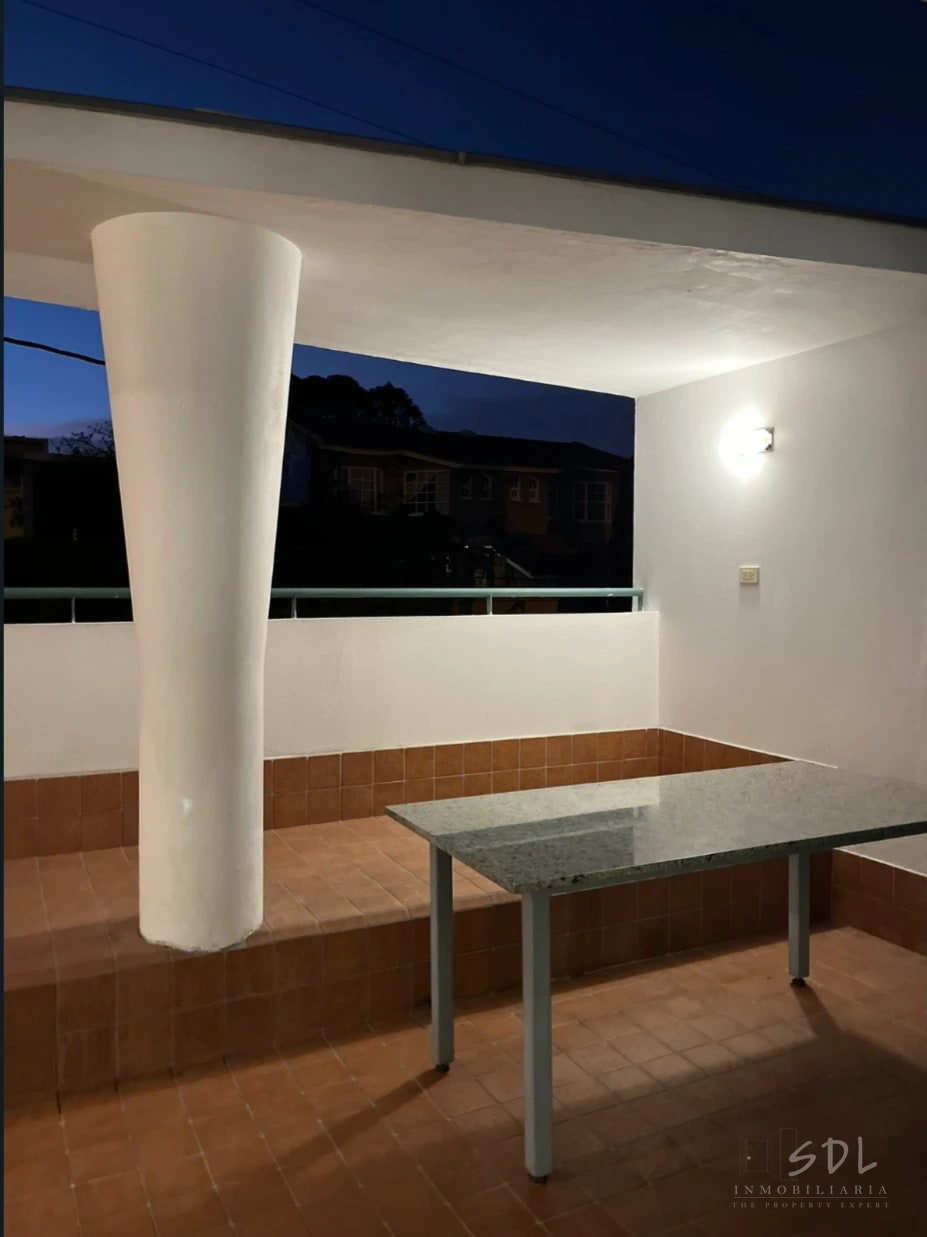 Zona 10 Oakland — Apartamento en Alquiler en Zona 10, Guatemala, Ciudad — foto 3 de 6