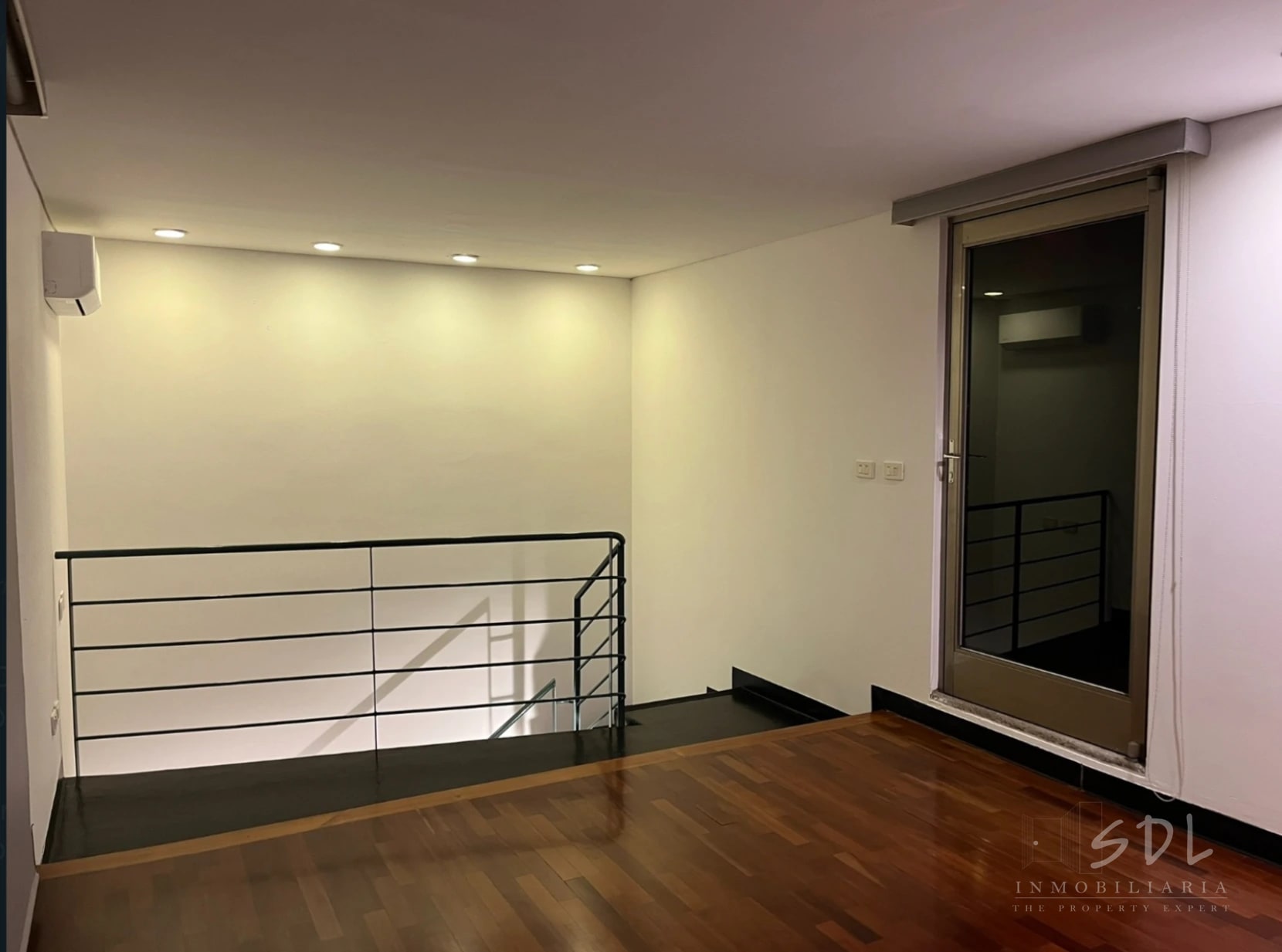 Zona 10 Oakland — Apartamento en Alquiler en Zona 10, Guatemala, Ciudad — foto 1 de 6