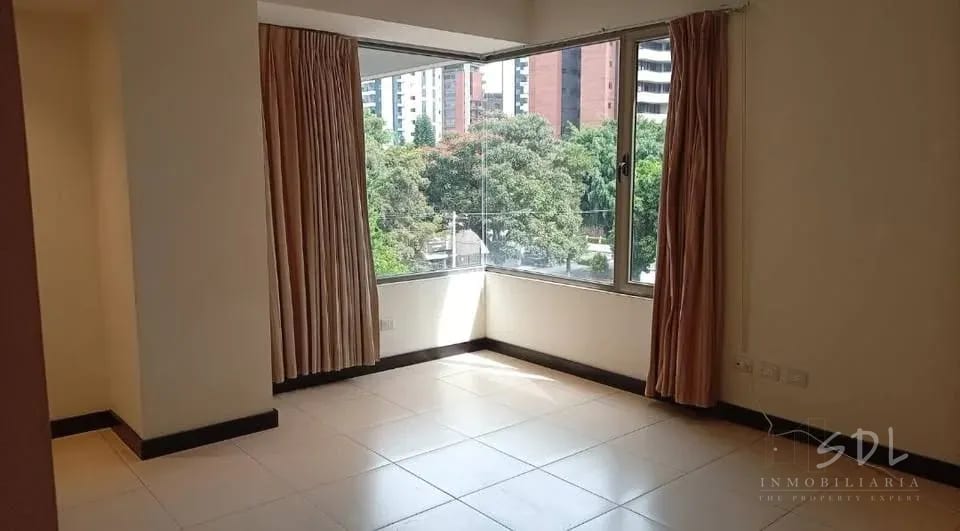 Zona 14 Europlaza — Apartamento en Alquiler en Zona 14, Guatemala, Ciudad — foto 1 de 4