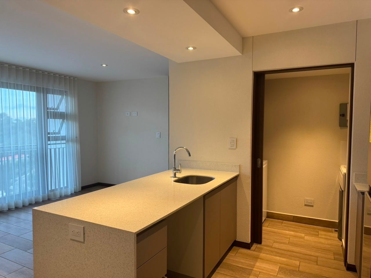 San isidro 2021 apto nuevo y para estrenar — Apartamento en Alquiler en San Isidro, Zona 16, Guatemala, Ciudad — foto 13 de 14
