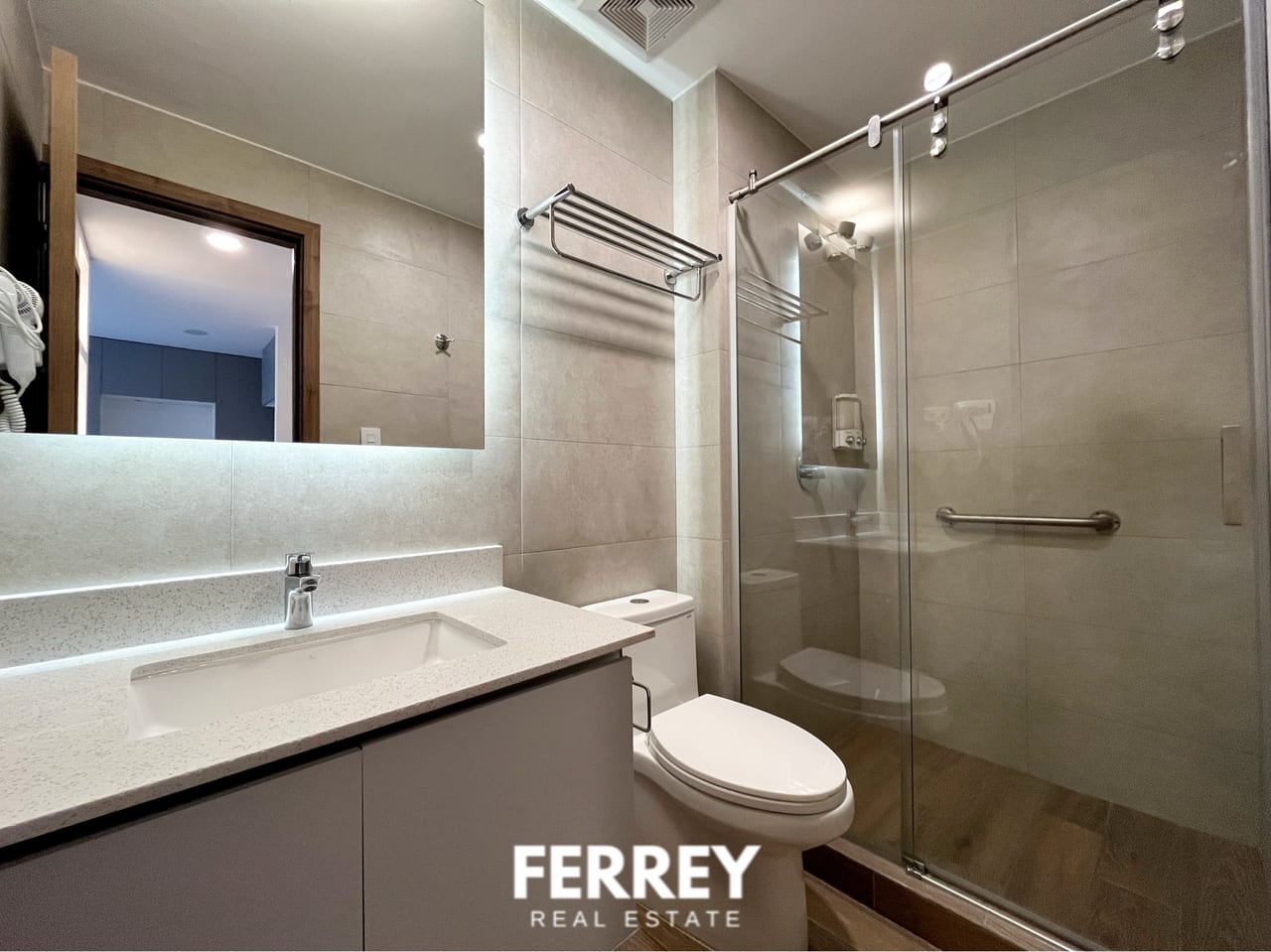 Apartamento en venta en zona 14 Edificio Parque 14 — Apartamento en Venta en Parque 14, Zona 14, Guatemala, Ciudad — foto 2 de 12