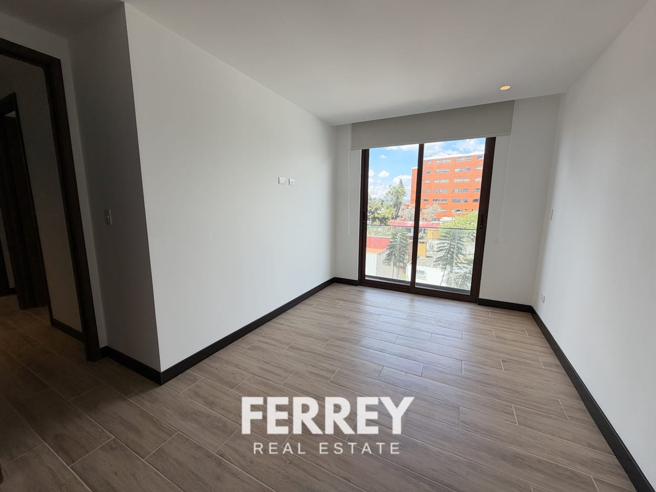Apartamento nuevo y para estrenar, piscina y Gym! — Apartamento en Alquiler en Zona 13, Guatemala, Ciudad — foto 9 de 16