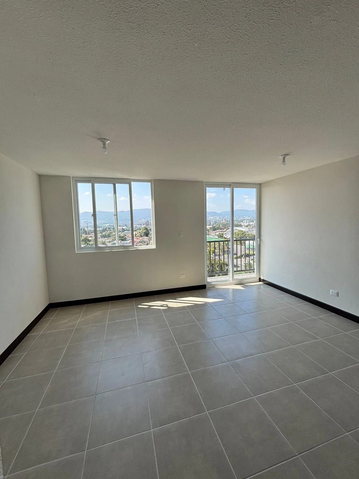 Apartamento en Venta - Zona 12 — Apartamento en Venta en Esenta, Zona 12, Guatemala, Ciudad — foto 4 de 14