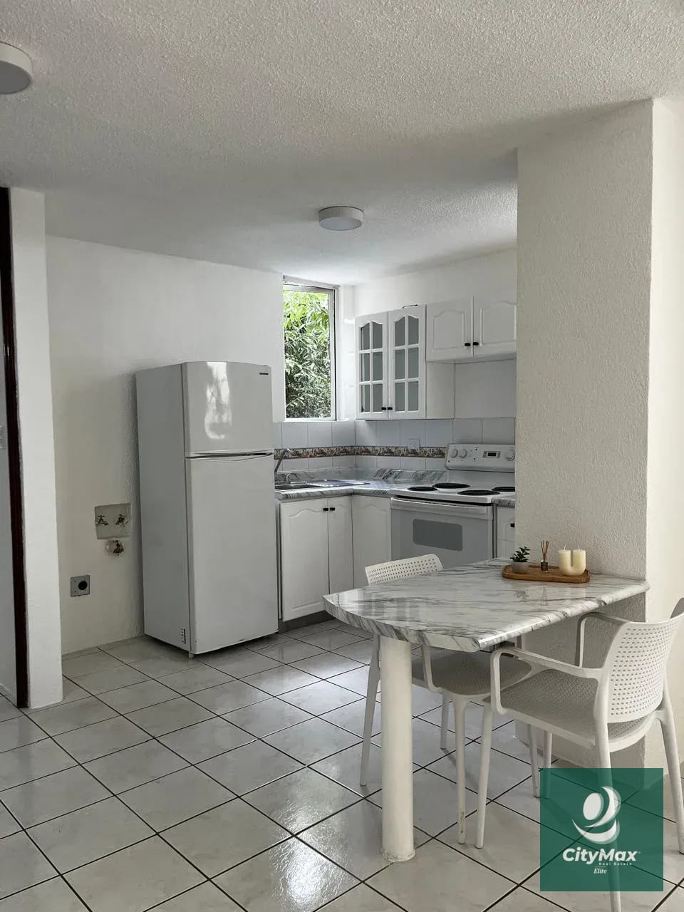Apartamento en Venta - Zona 16 — Apartamento en Venta en La Montaña, Zona 16, Guatemala, Ciudad — foto 2 de 11