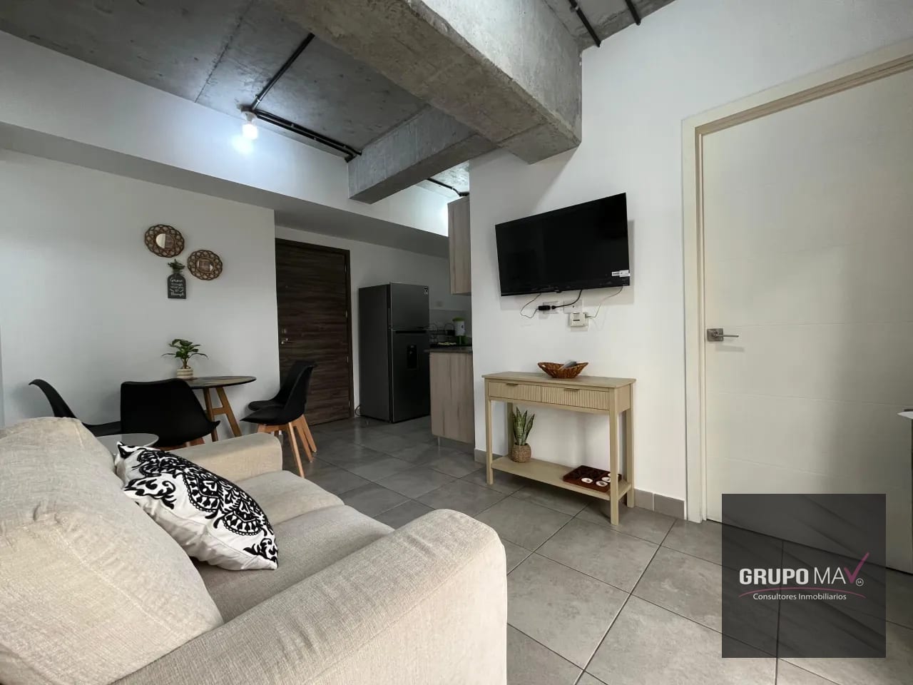 Apartamento Amueblado Zona 4 Edificio Modra — Apartamento en Alquiler en Modra, Zona 4, Guatemala, Ciudad — foto 1 de 11