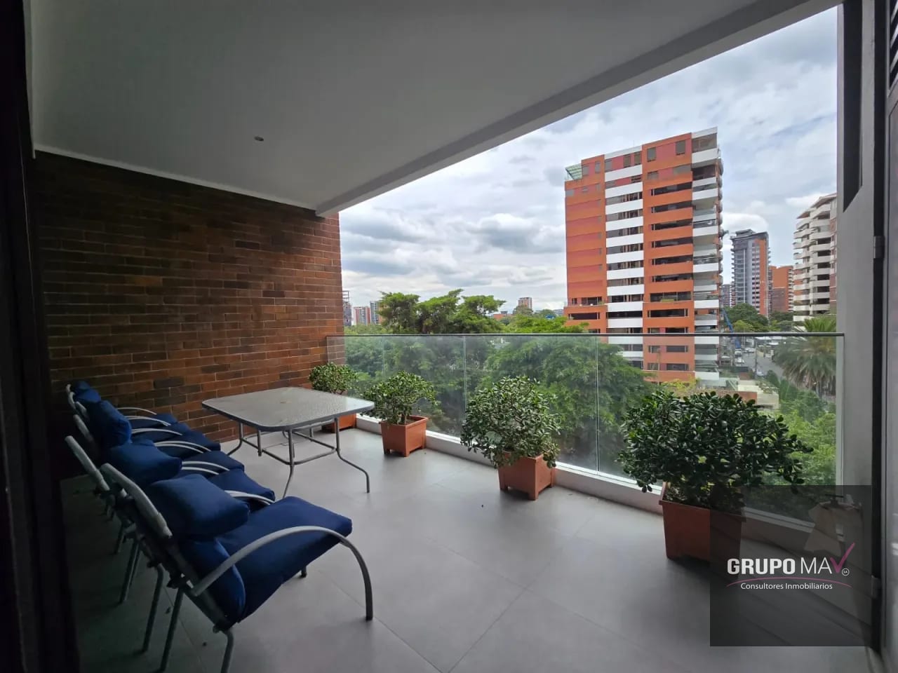 Apartamento Amueblado Zona 14 Edificio Echo — Apartamento en Alquiler en Echo, Zona 14, Guatemala, Ciudad — foto 3 de 14