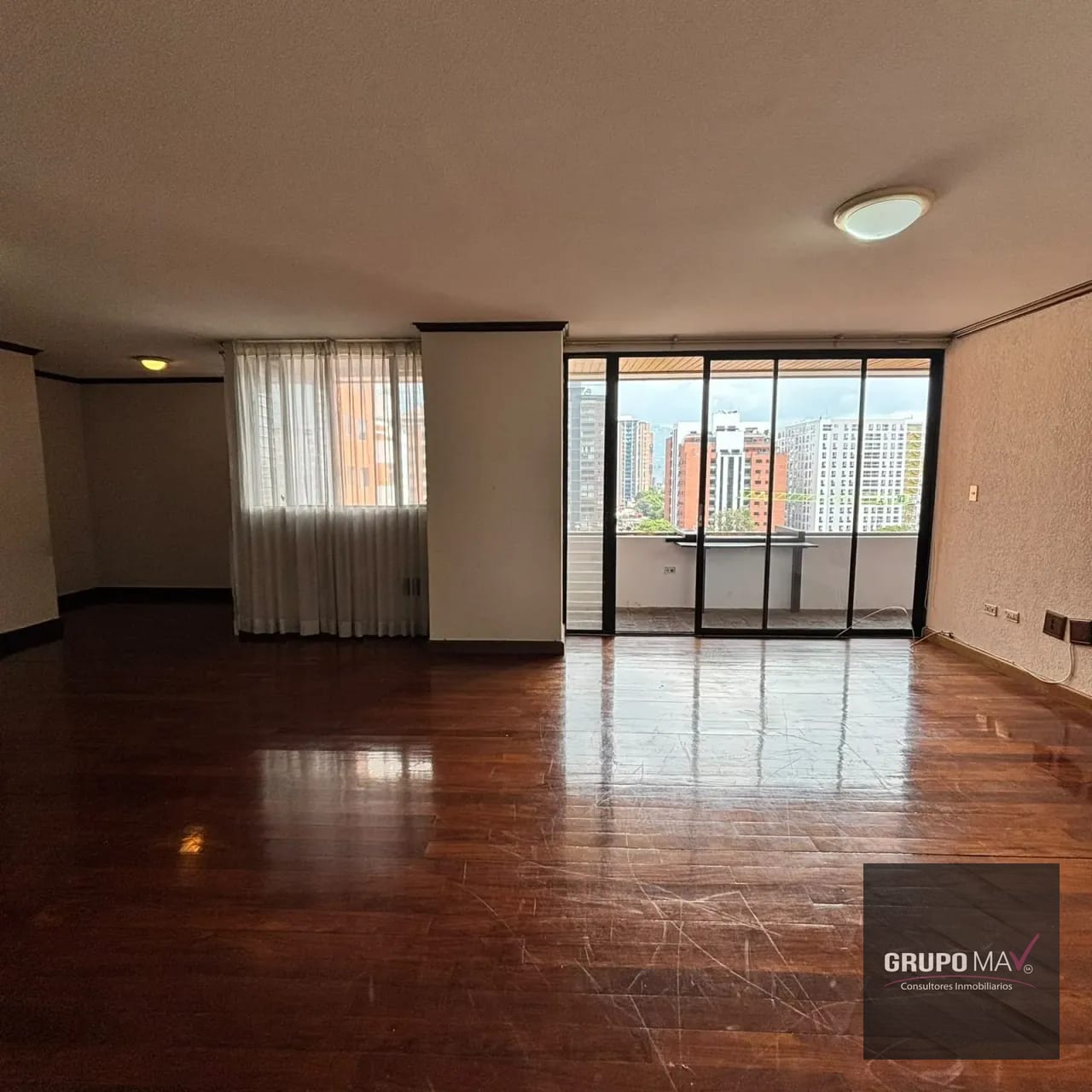 Apartamento en Zona 10 A la par de C.C La Estación +1 — Apartamento en Alquiler en Zona 10, Guatemala, Ciudad — foto 9 de 11