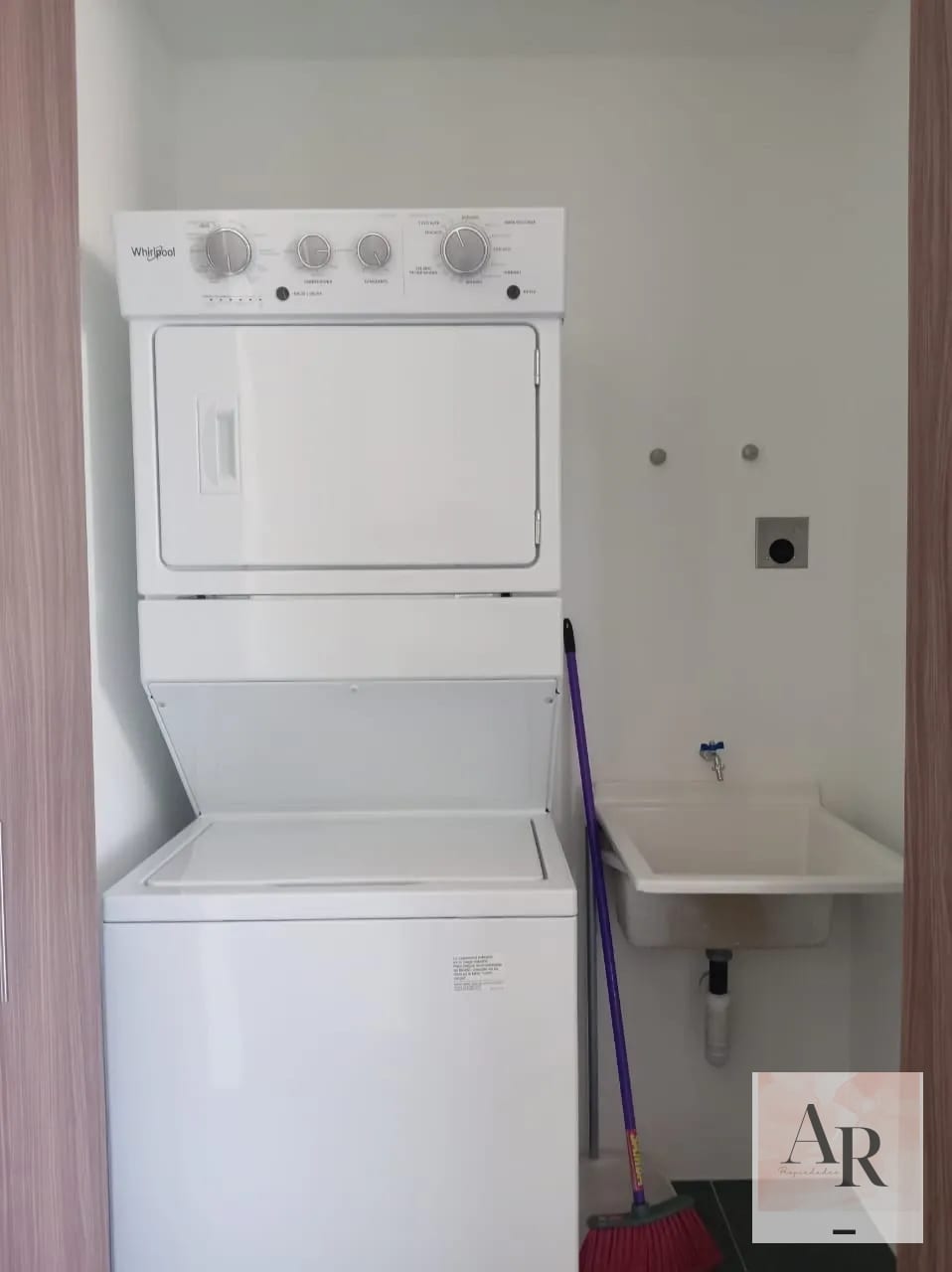 Apartamento en renta para estrenar en zona 10 — Apartamento en Alquiler en Zona 10, Guatemala, Ciudad — foto 5 de 9