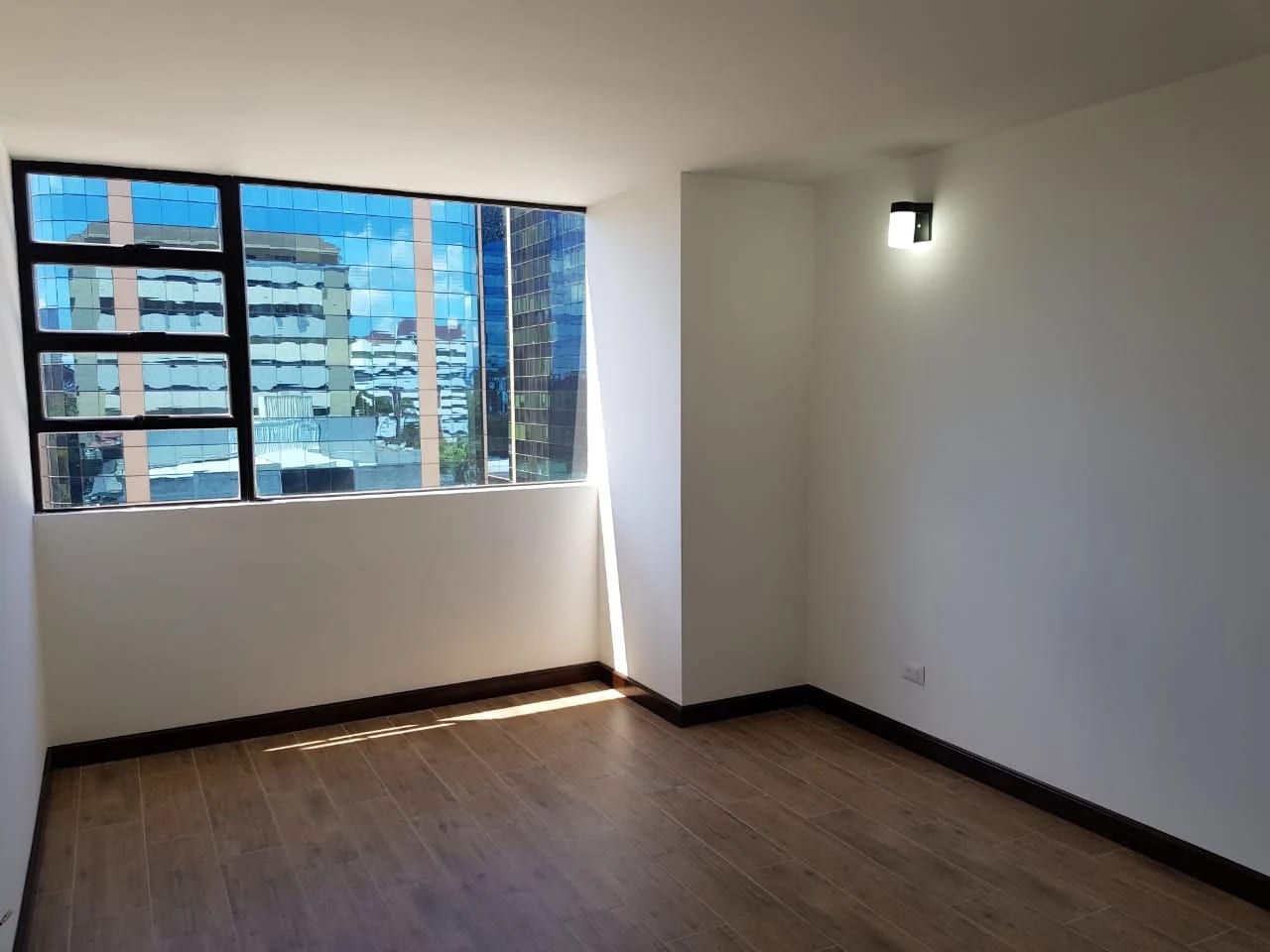 Apto en renta en SANTORINI zona 14 — Apartamento en Alquiler en Santorini, Zona 14, Guatemala, Ciudad — foto 4 de 8