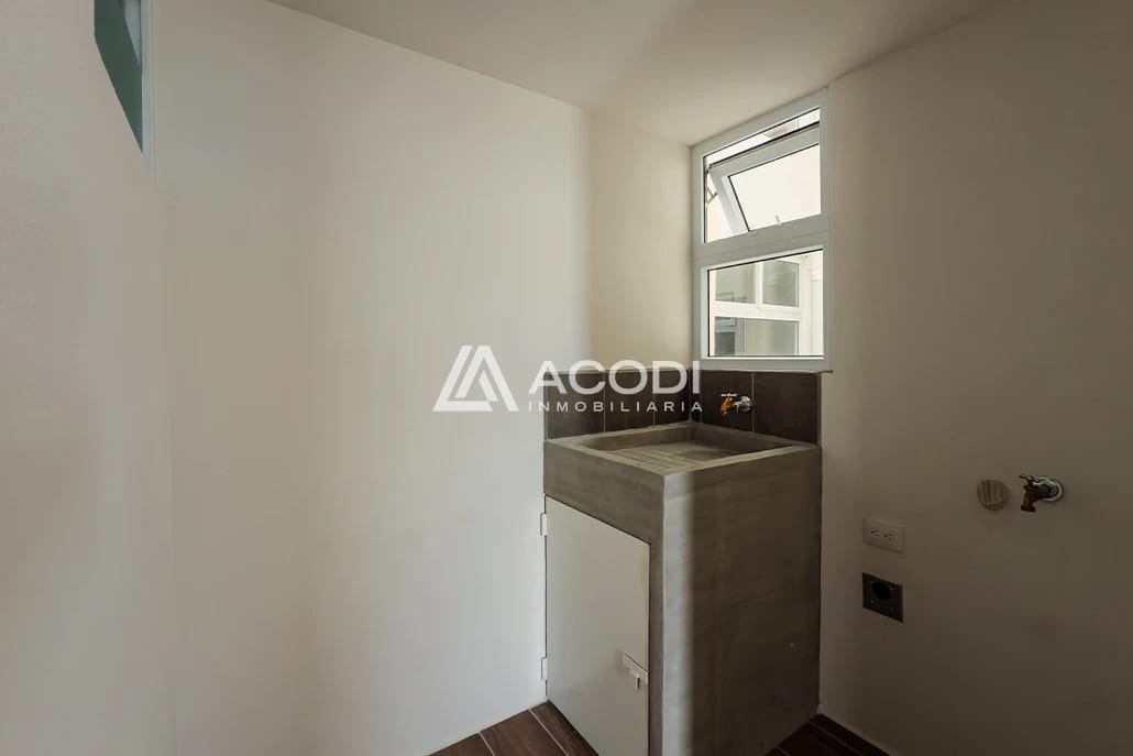 Apartamento en El Naranjo, Zona 4 de Mixco - Image 5