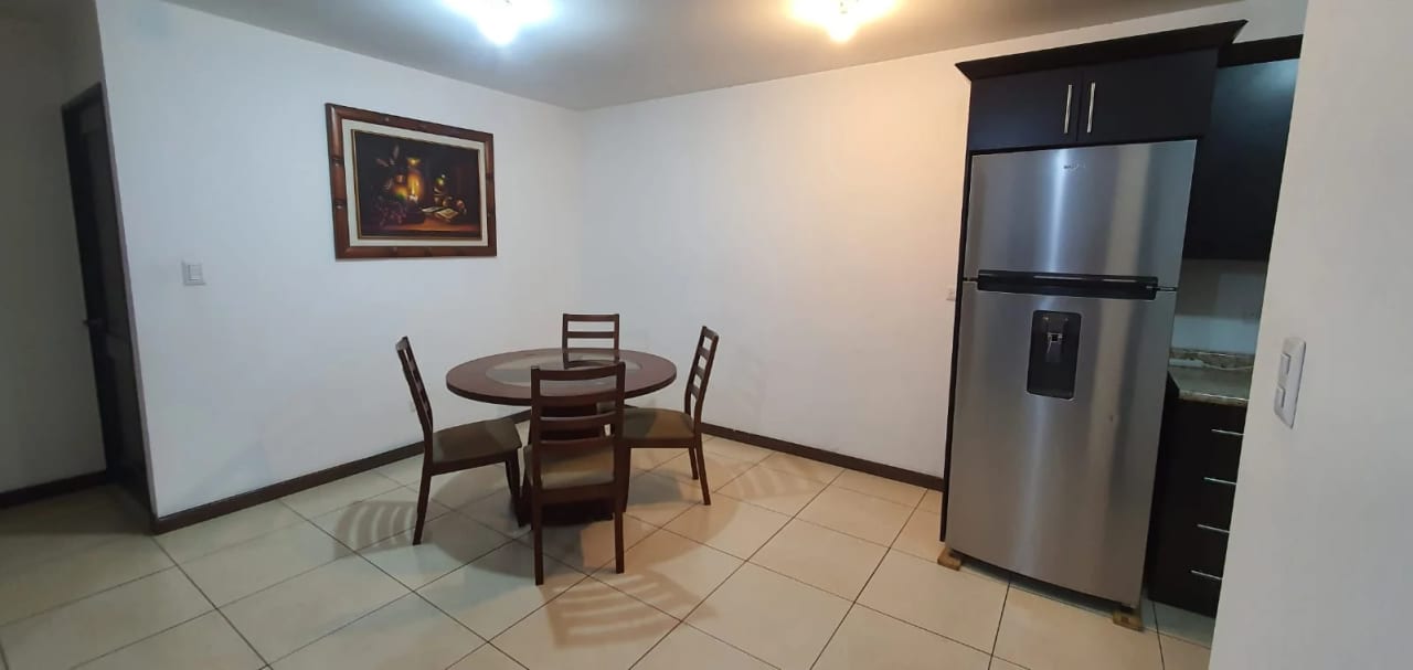 Apartamento amueblado en Zona 11 — Apartamento en Alquiler en Zona 11, Guatemala, Ciudad — foto 3 de 10
