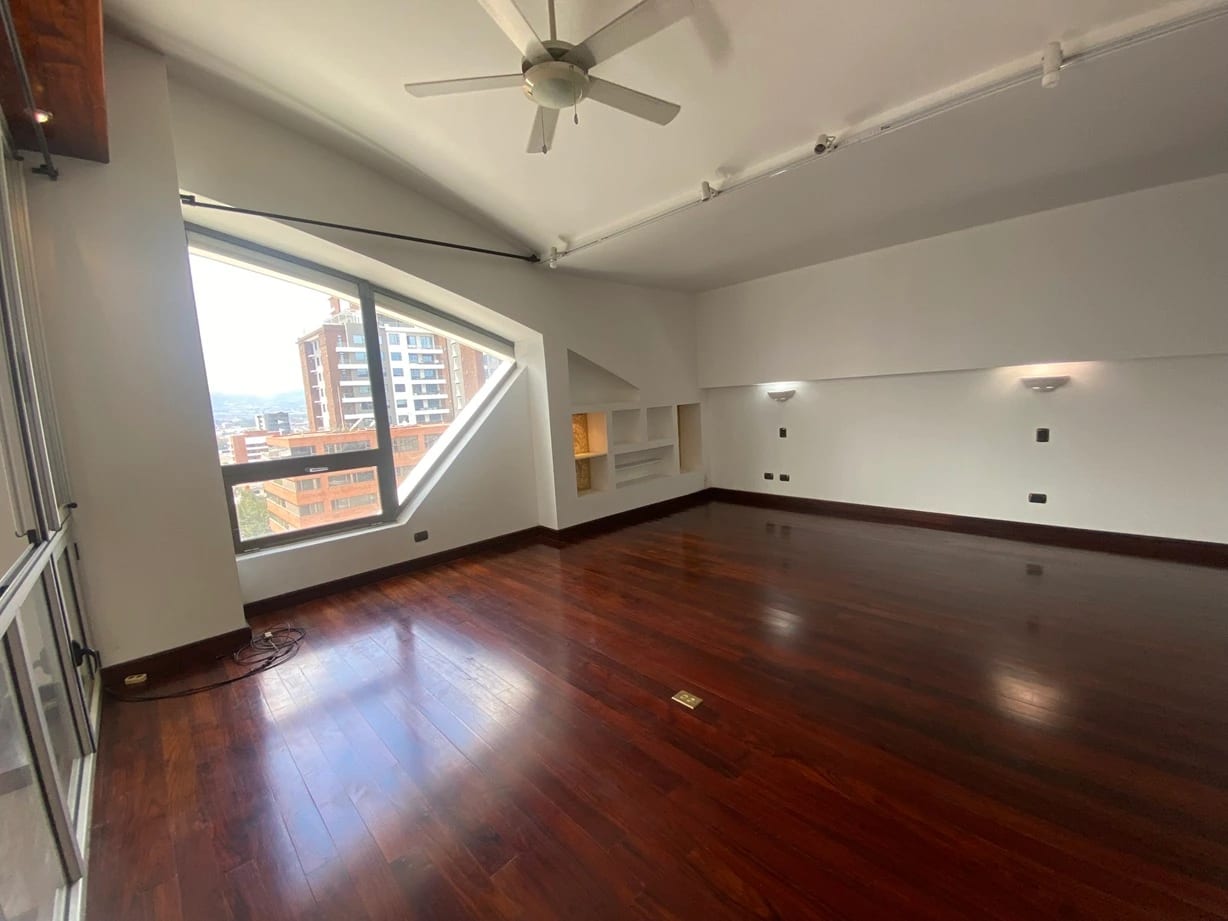 Penthouse en Zona 14 — Apartamento en Alquiler en Zona 14, Guatemala, Ciudad — foto 7 de 8