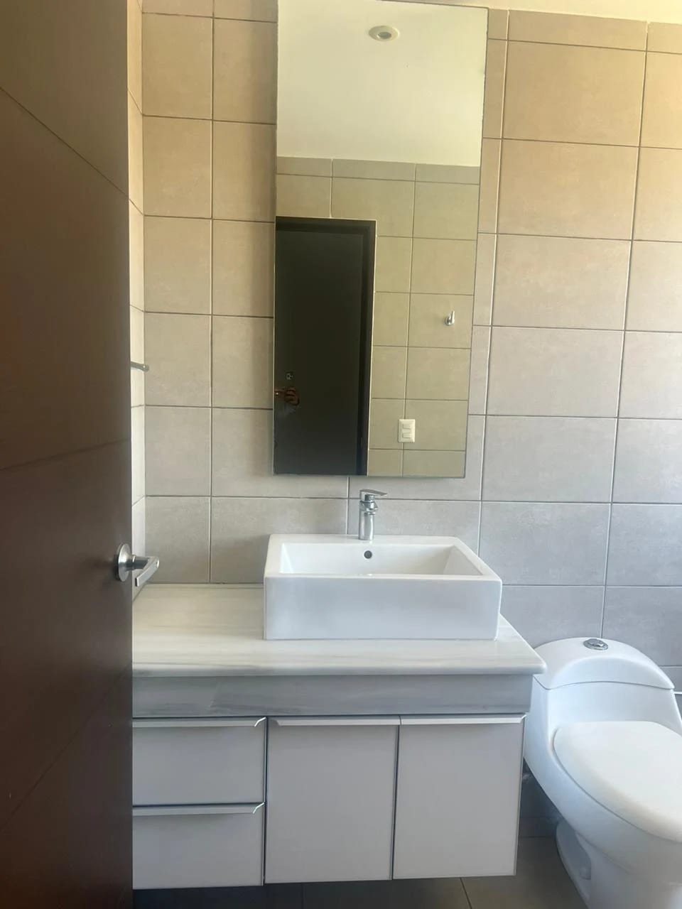 Apartamento en Zona 14 — Apartamento en Alquiler en Zona 14, Guatemala, Ciudad — foto 7 de 10