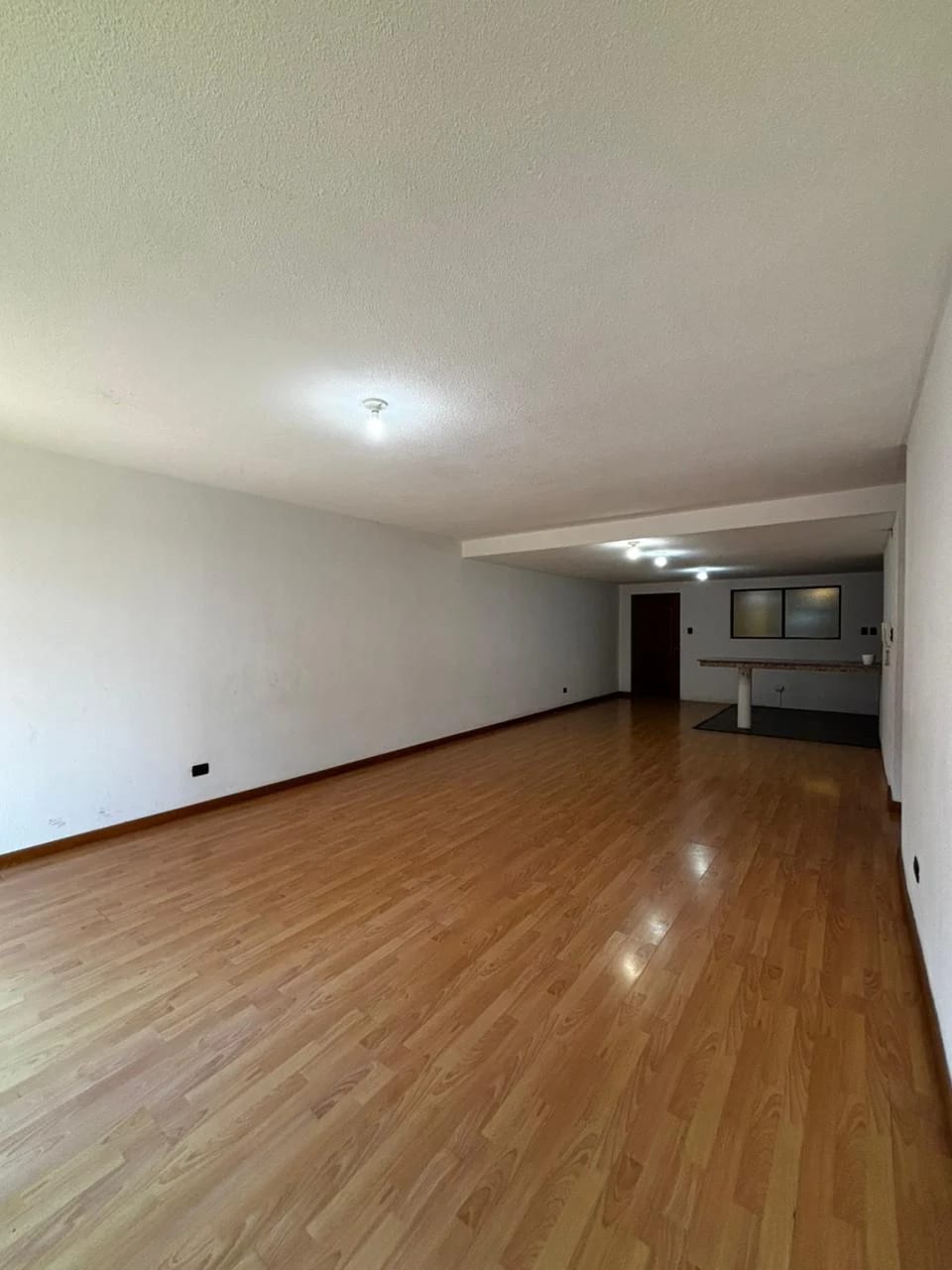 Apartamento con jardín en Las Charcas, Zona 11 — Apartamento en Alquiler en Zona 11, Guatemala, Ciudad — foto 8 de 10