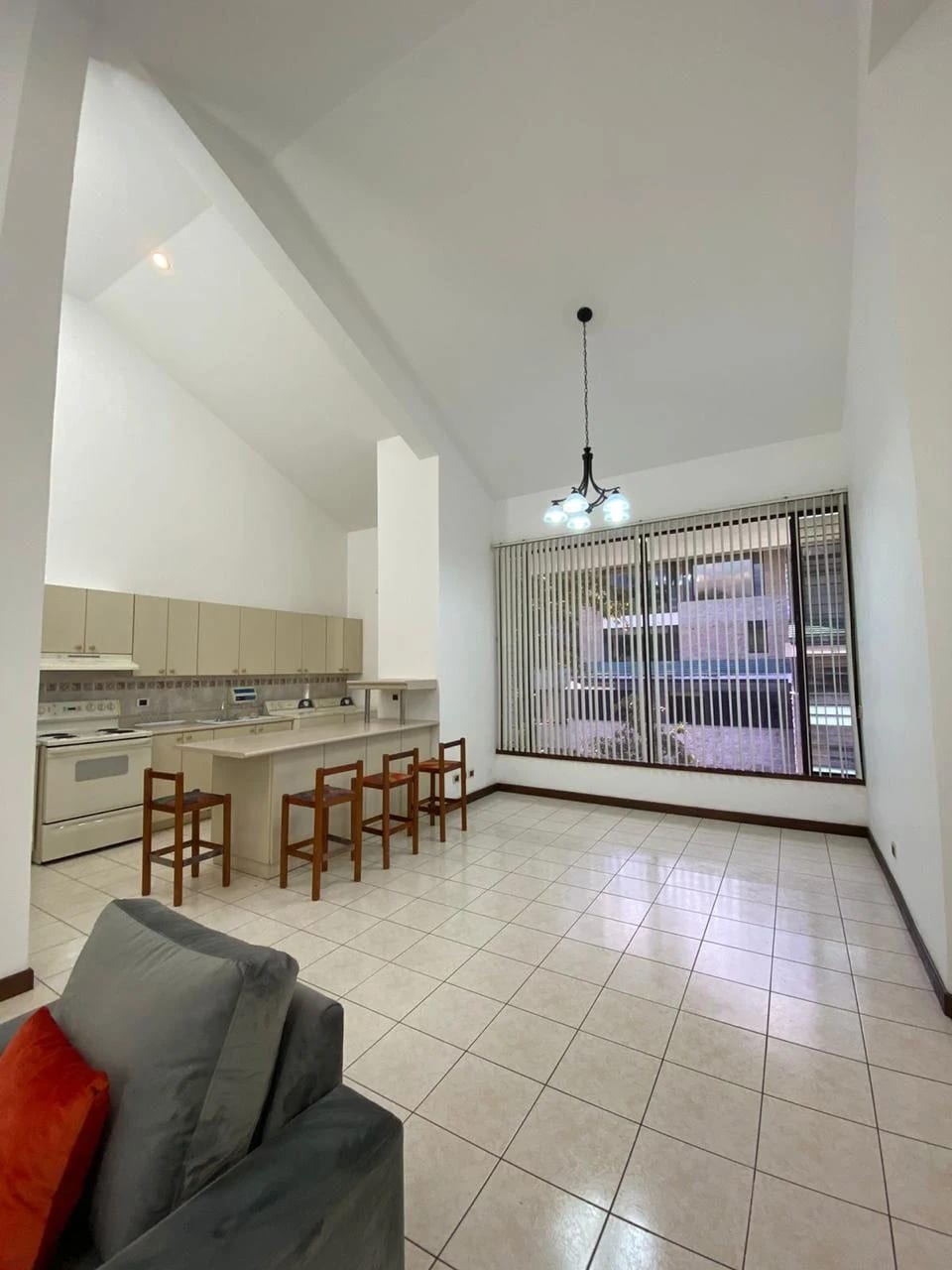 Apartamento semi amueblado en Zona 15 — Apartamento en Alquiler en Zona 15, Guatemala, Ciudad — foto 12 de 12