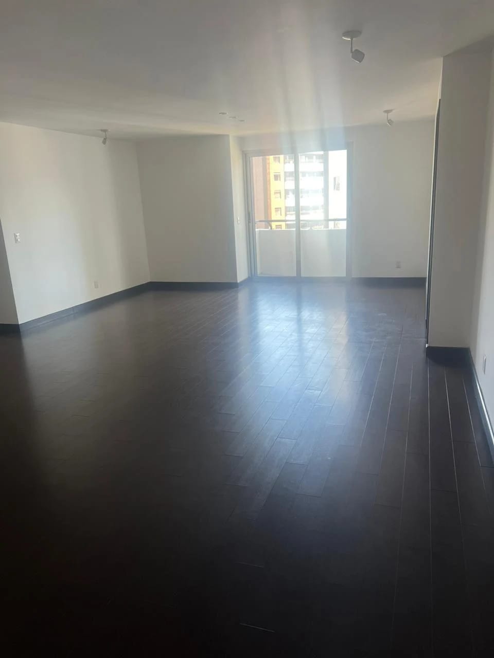 Apartamento en Zona 14 — Apartamento en Alquiler en Zona 14, Guatemala, Ciudad — foto 10 de 10