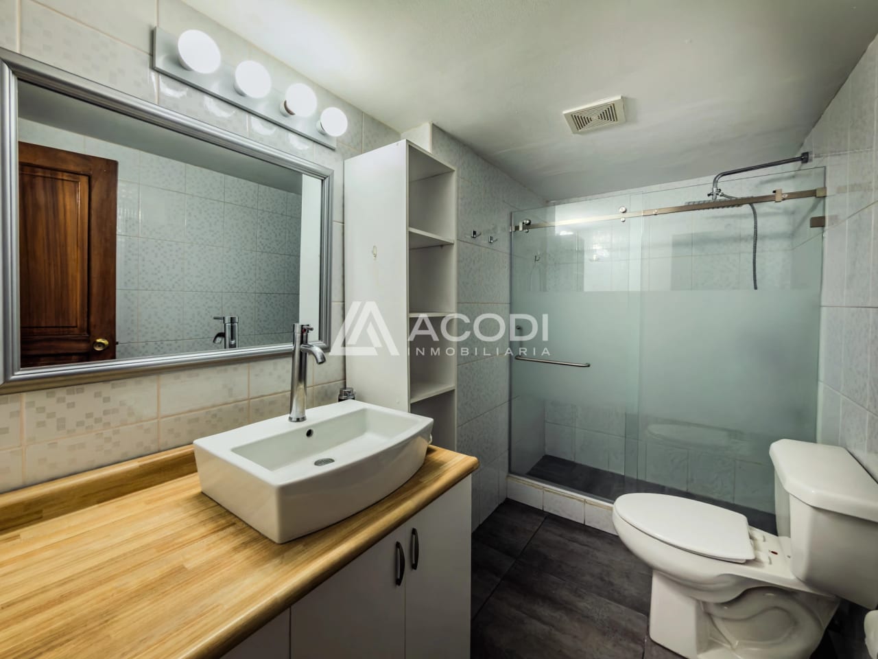 Apartamento en Zona 10 — Apartamento en Alquiler en Zona 10, Guatemala, Ciudad — foto 10 de 11