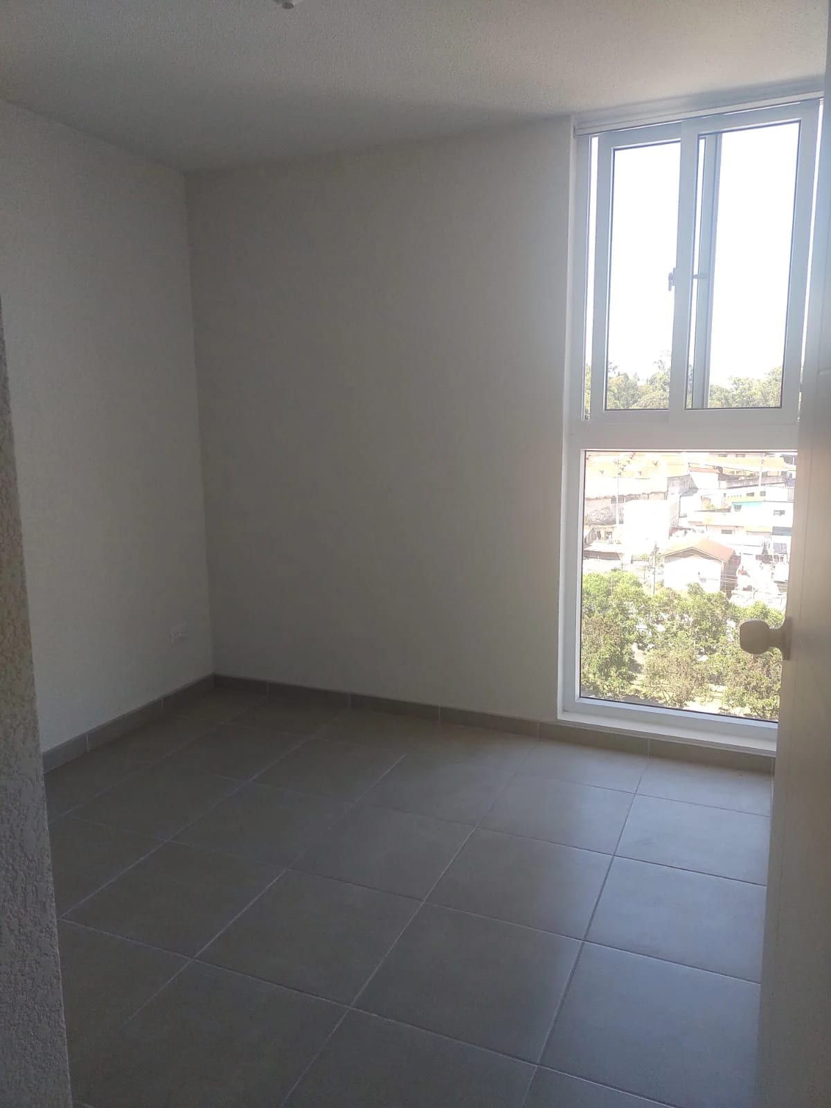 Apartamento en sector Blvr. Liberación, Zona 8 — Apartamento en Alquiler en Zona 8, Guatemala, Ciudad — foto 4 de 9
