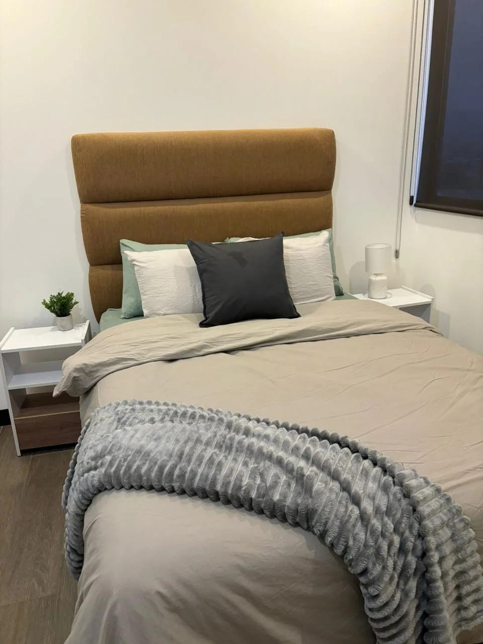 Apartamento en Zona 10 — Apartamento en Alquiler en Zona 10, Guatemala, Ciudad — foto 3 de 4