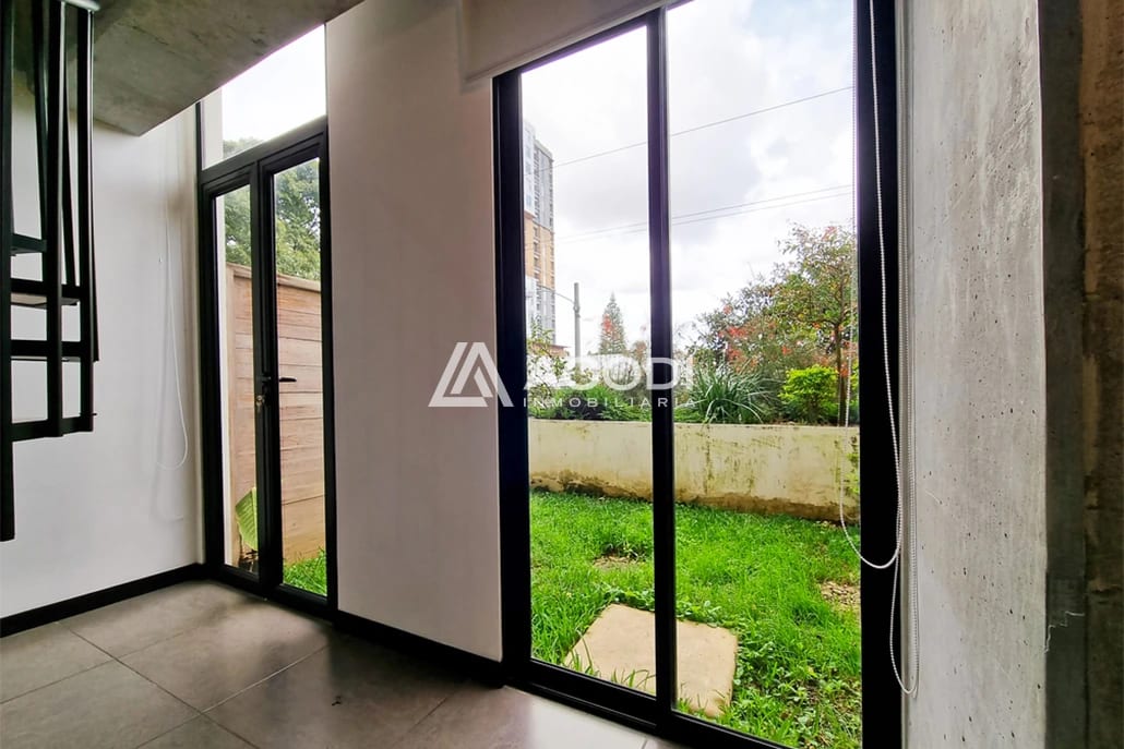 Apartamento tipo loft con Jardín en Zona 10 — Apartamento en Venta en Zona 10, Guatemala, Ciudad — foto 4 de 10