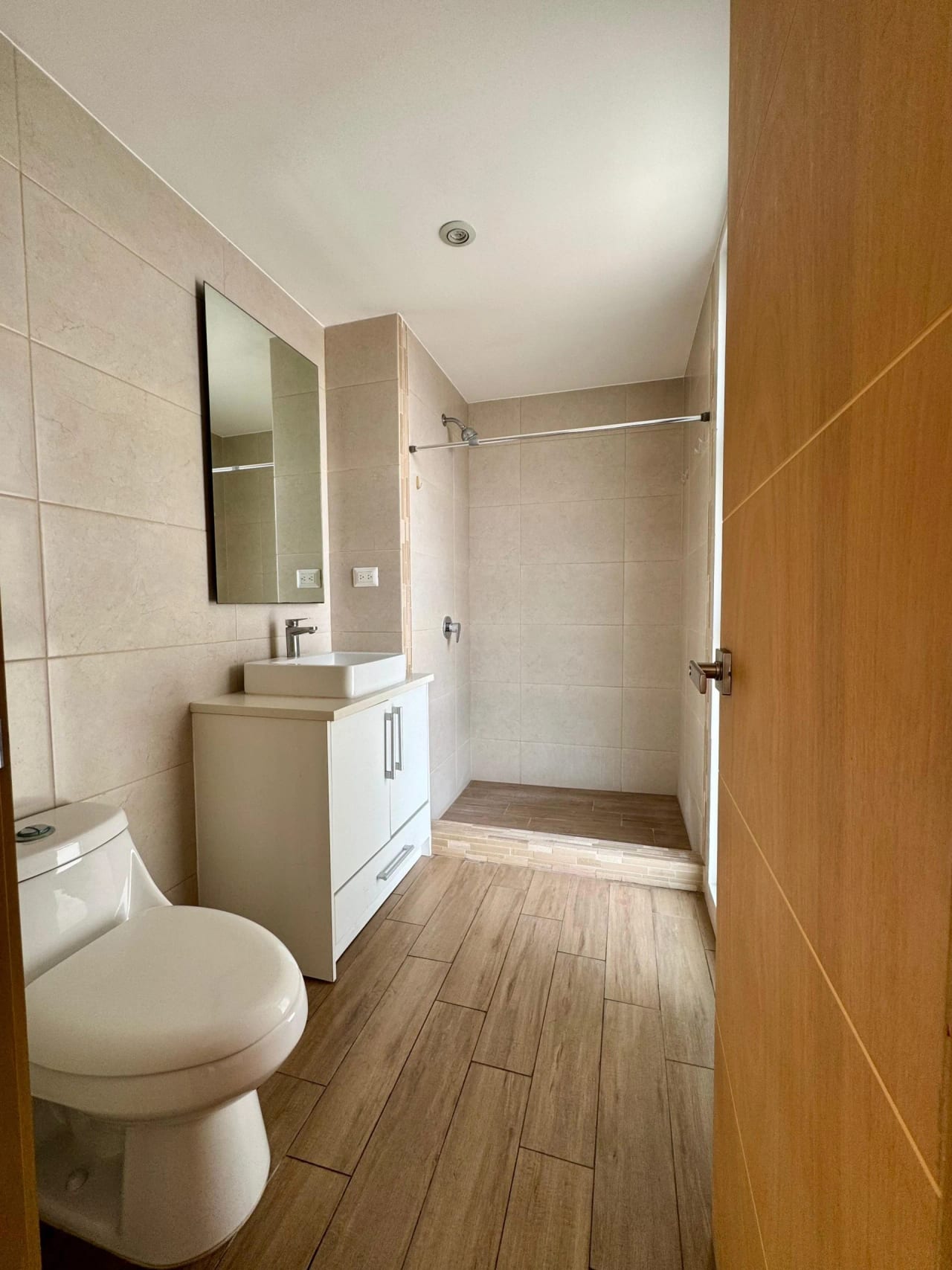 Apartamento en Zona 10 — Apartamento en Venta en Zona 10, Guatemala, Ciudad — foto 4 de 7
