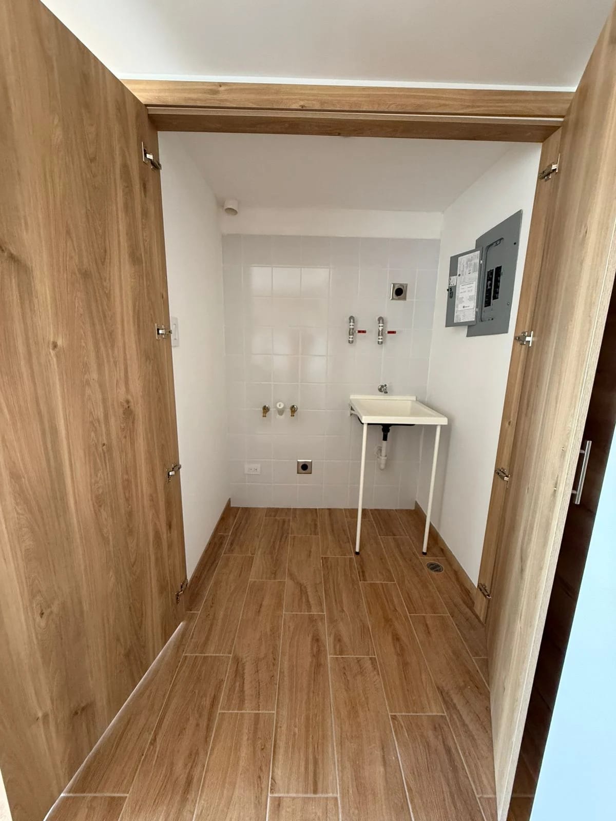 Apartamento nuevo en Zona 9 — Apartamento en Venta en Zona 9, Guatemala, Ciudad — foto 6 de 8