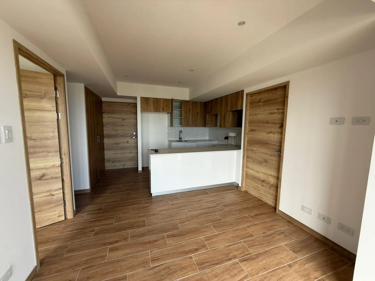 Apartamento nuevo en Zona 9 — Apartamento en Venta en Zona 9, Guatemala, Ciudad — foto 1 de 8