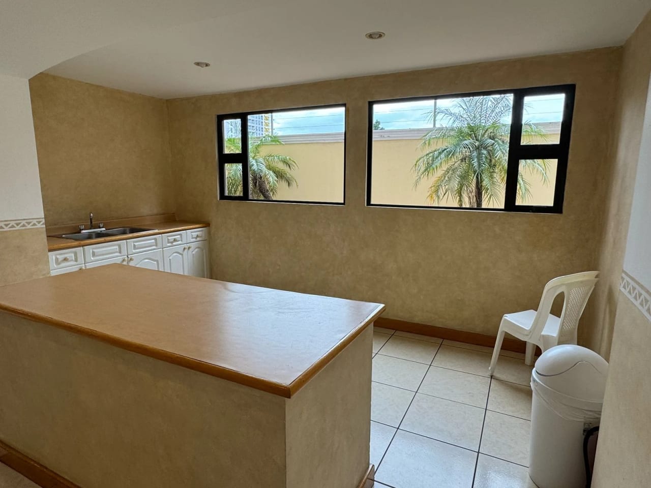 Penthouse en Zona 10 — Apartamento en Alquiler en Zona 10, Guatemala, Ciudad — foto 3 de 5