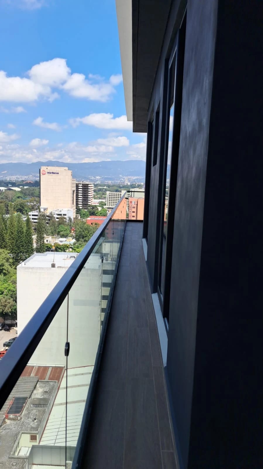 Apartamento en Zona 10 — Apartamento en Alquiler en Zona 20, Guatemala, Ciudad — foto 4 de 7