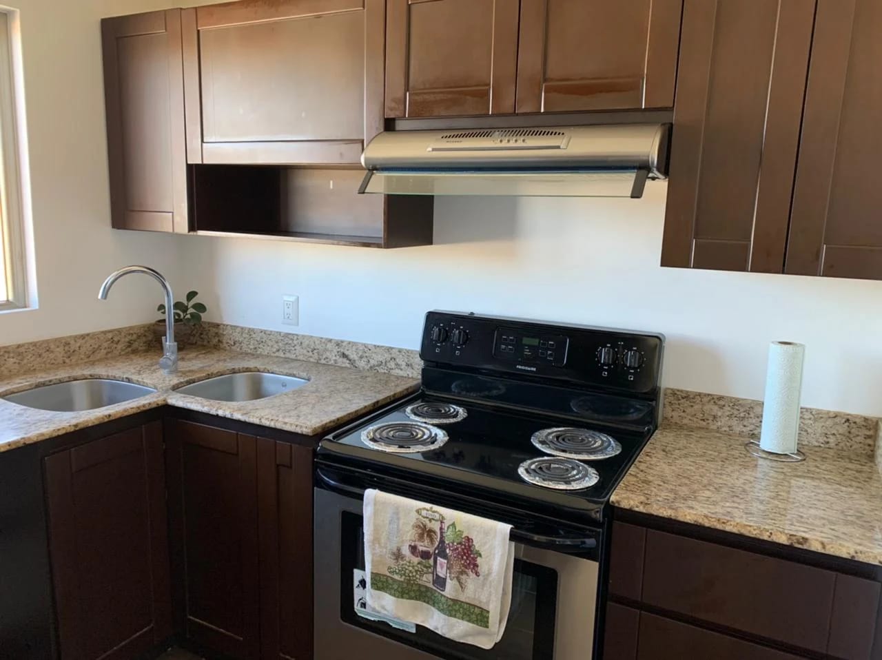 Apartamento amueblado en Zona 10 — Apartamento en Alquiler en Zona 10, Guatemala, Ciudad — foto 4 de 8