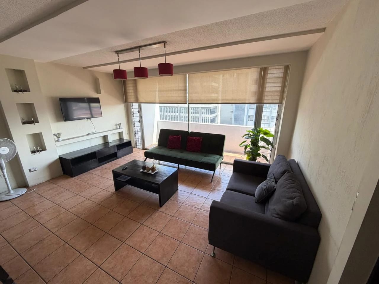 Apartamento amueblado en Zona 9 — Apartamento en Alquiler en Zona 9, Guatemala, Ciudad — foto 2 de 7