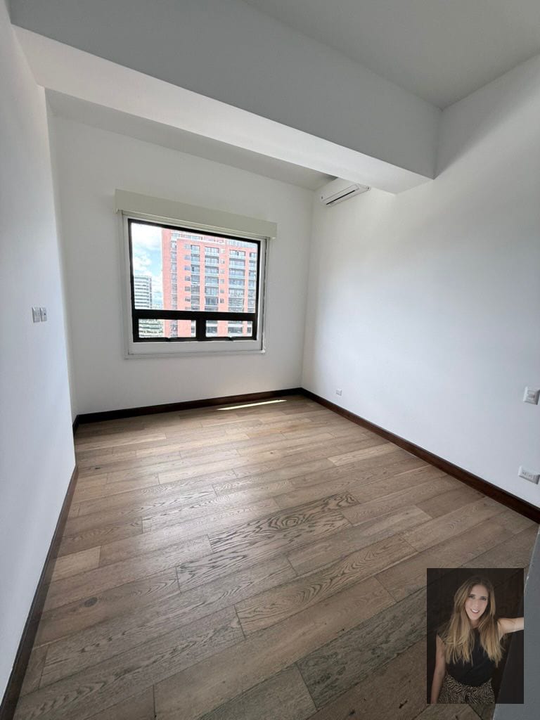 Apartamento en renta en Edificio en zona 10 a una cuadra de zona 10 — Apartamento en Alquiler en Zona 10, Guatemala, Ciudad — foto 11 de 17