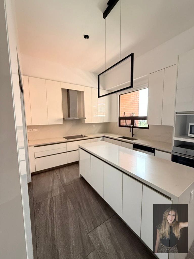 Apartamento en renta en Edificio en zona 10 a una cuadra de zona 10 — Apartamento en Alquiler en Zona 10, Guatemala, Ciudad — foto 16 de 17