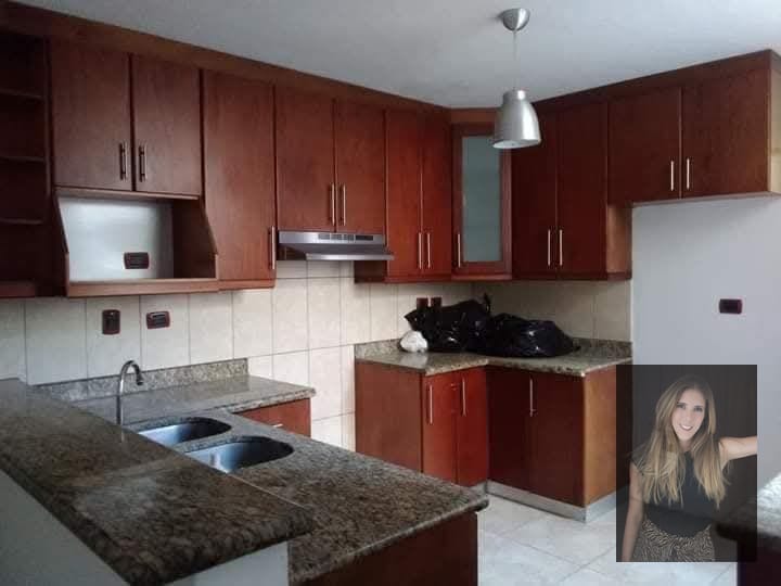 Casa en renta dentro de condominio sector La Villa zona 14 — Apartamento en Alquiler en Zona 14, Guatemala, Ciudad — foto 12 de 17