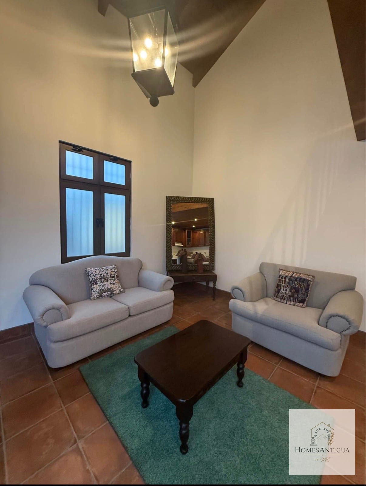 En renta – Encantador apartamento tipo loft en el corazón de Antigua — Apartamento en Alquiler en Dentro del Casco, Antigua, Sacatepéquez — foto 2 de 9