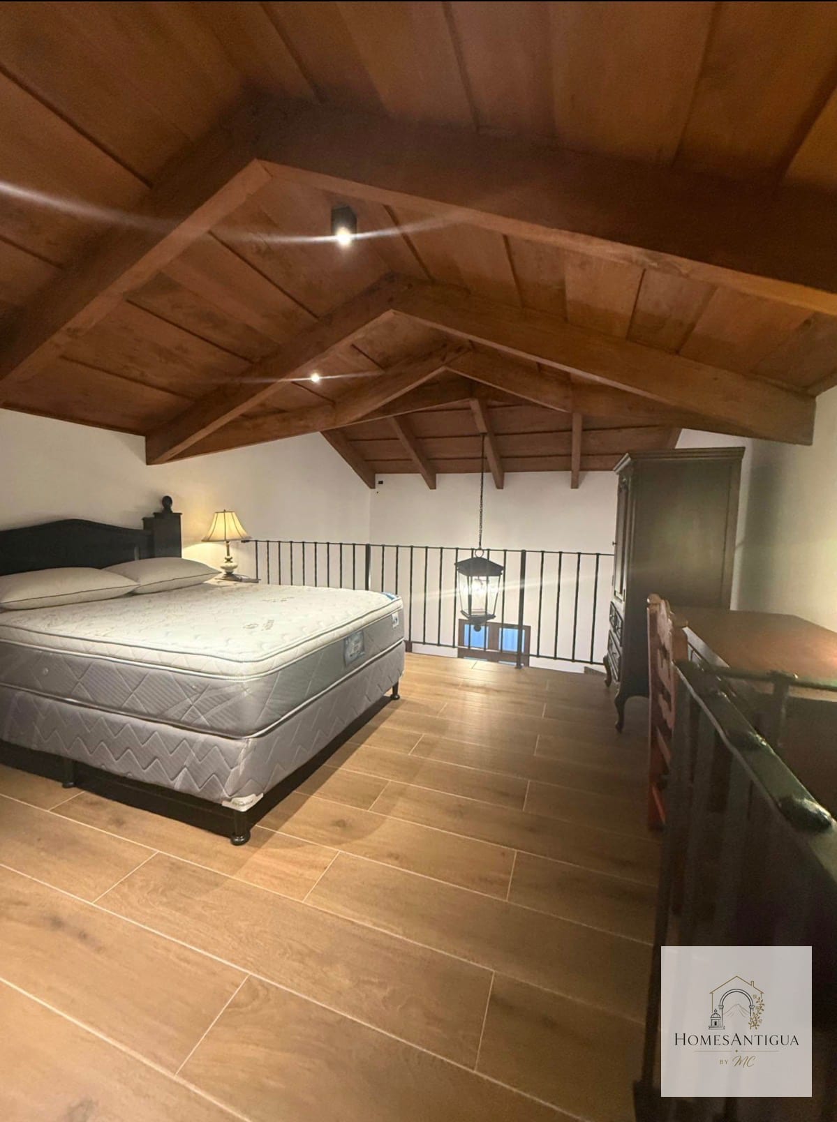 En renta – Encantador apartamento tipo loft en el corazón de Antigua — Apartamento en Alquiler en Dentro del Casco, Antigua, Sacatepéquez — foto 3 de 9
