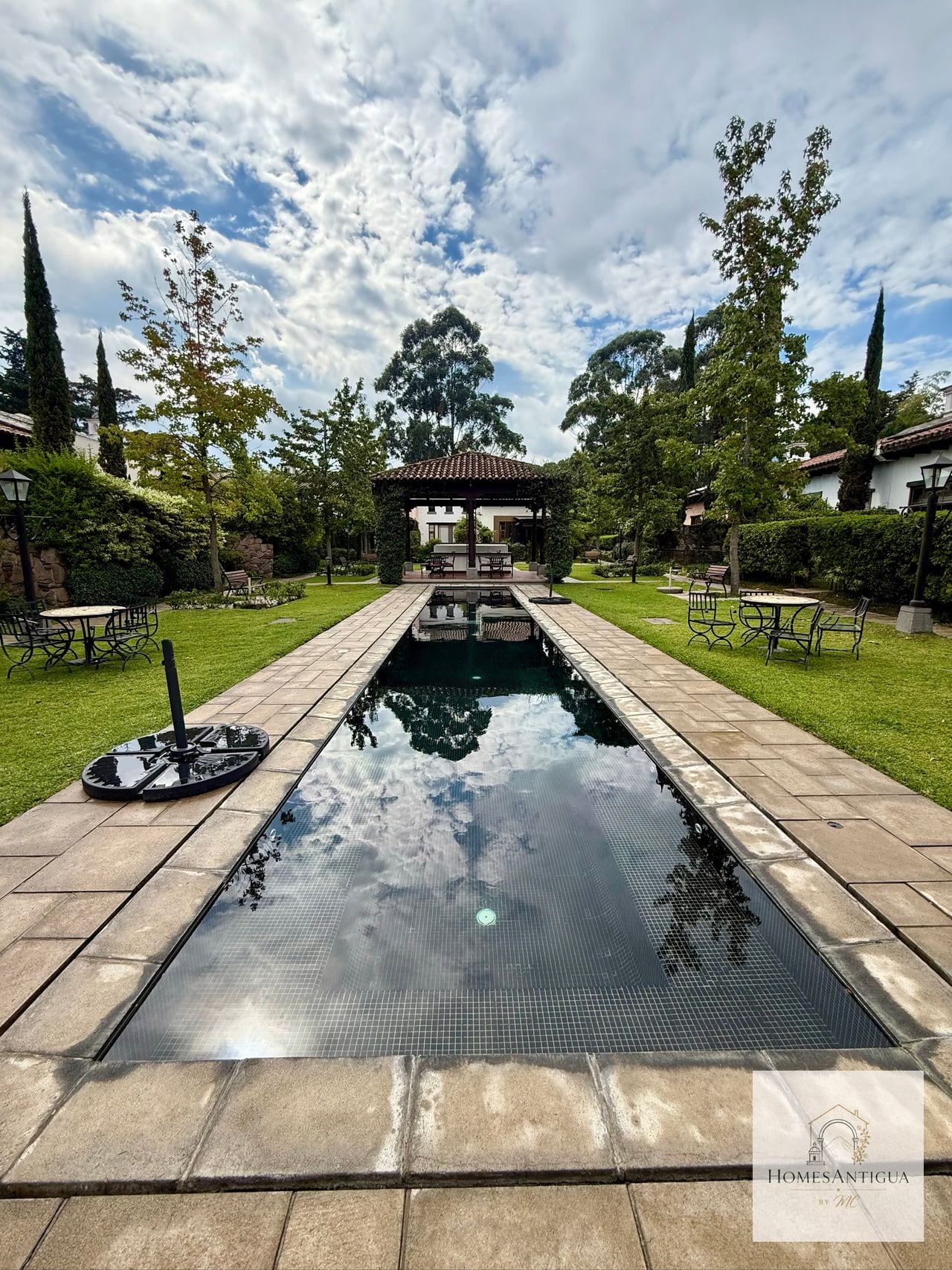 Loft en Venta Condominio El Monasterio — Apartamento en Venta en Antigua, Sacatepéquez — foto 1 de 15