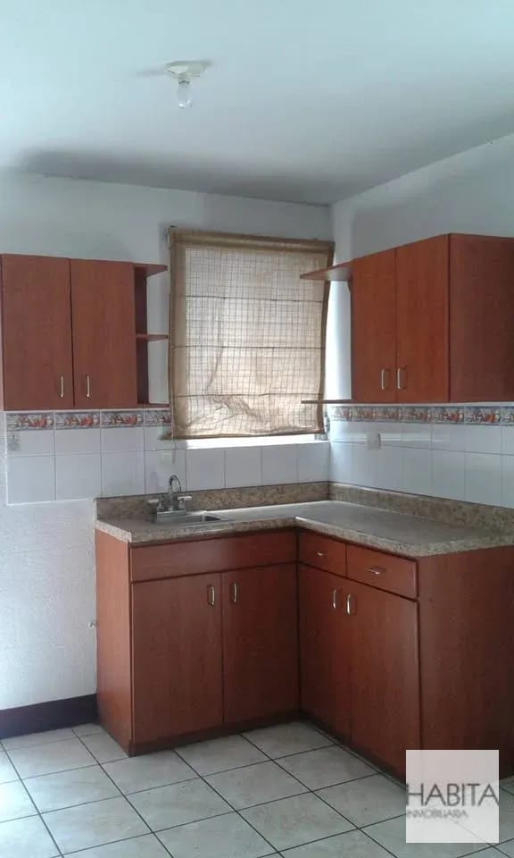 En Venta Propiedad con 3 apartamentos en zona 2 — Apartamento en Venta en Zona 2, Guatemala, Ciudad — foto 4 de 8