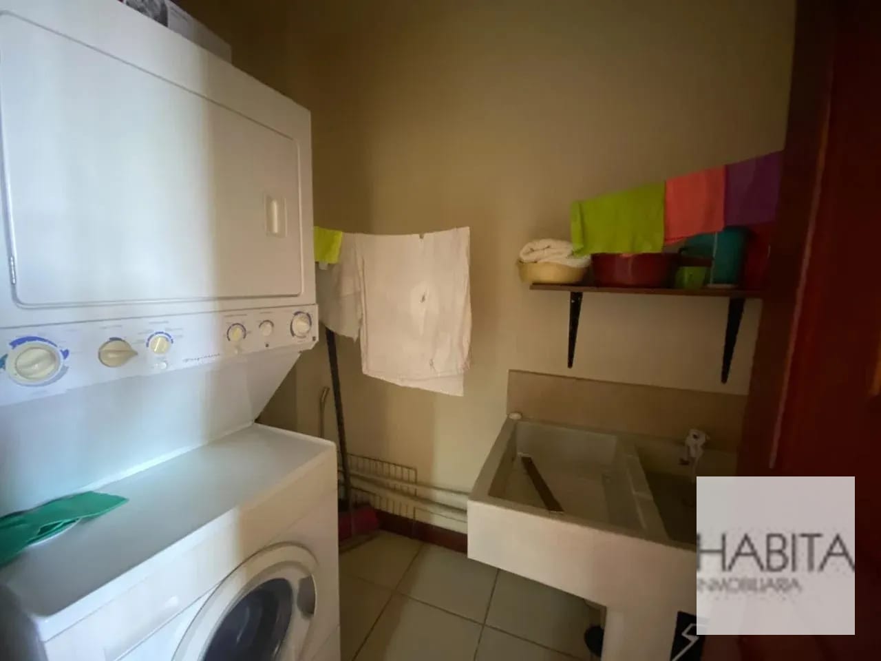 Apartamento 1 habitacion en Alquiler Edificio en zona 14, La Villa — Apartamento en Venta en La Villa, Zona 14, Guatemala, Ciudad — foto 4 de 11