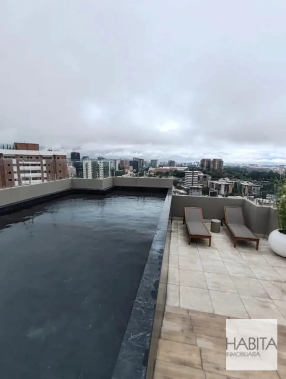 Apartamento en zona 10 Edificio Marqués de Oakland — Apartamento en Alquiler en Zona 10, Guatemala, Ciudad — foto 11 de 11