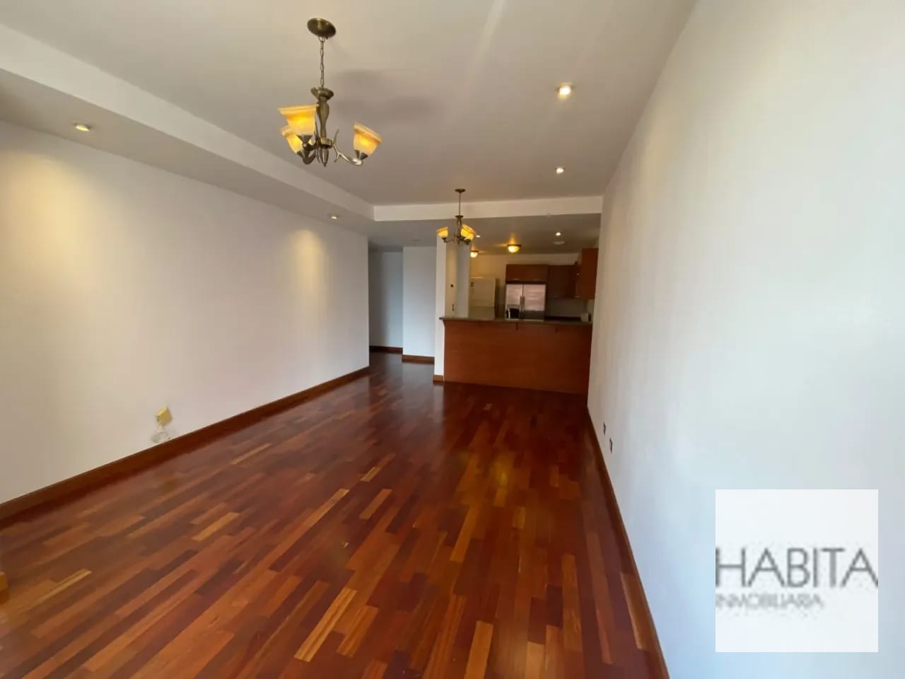 Alquiler de apartamento en Torre Condesa — Apartamento en Alquiler en Zona 14, Guatemala, Ciudad — foto 2 de 10