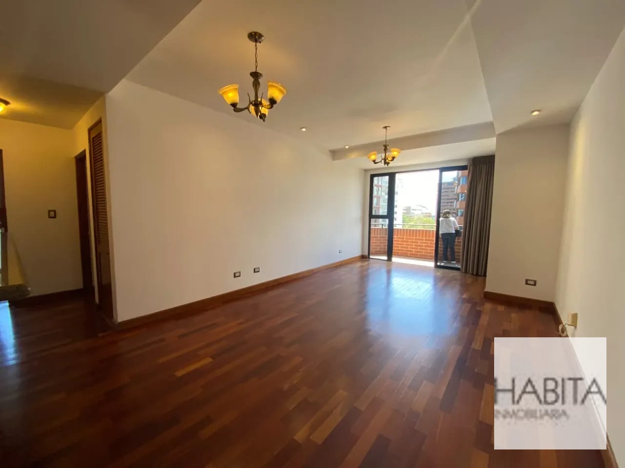 Alquiler de apartamento en Torre Condesa — Apartamento en Alquiler en Zona 14, Guatemala, Ciudad — foto 1 de 10
