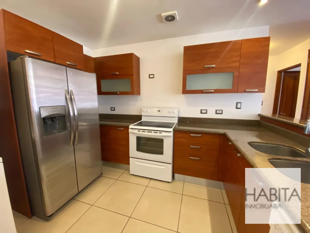 Alquiler de apartamento en Torre Condesa — Apartamento en Alquiler en Zona 14, Guatemala, Ciudad — foto 4 de 10