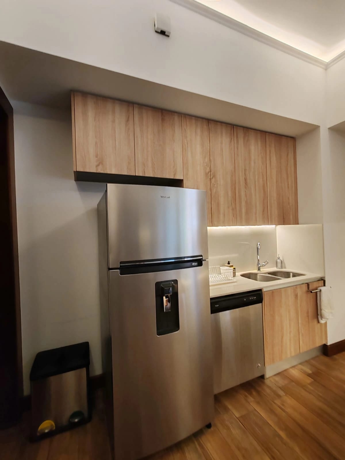 Apartamento en Renta Amueblado en Zona 10 — Apartamento en Alquiler en Salvattore, Zona 10, Guatemala, Ciudad — foto 4 de 6
