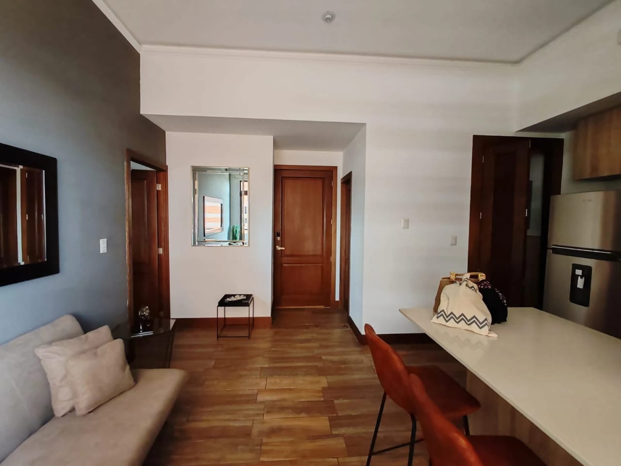 Apartamento en Renta Amueblado en Zona 10 — Apartamento en Alquiler en Salvattore, Zona 10, Guatemala, Ciudad — foto 5 de 6